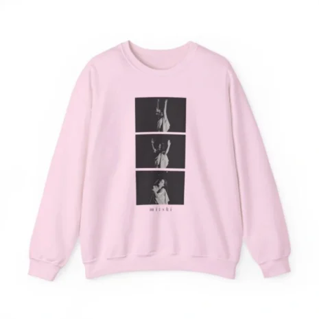 Mitski Photo Sequence Unisex Heavy Blend™ Crewneck Sweatshirt Light Pink Mitski Photo Sequence Unisex Heavy Blend™ Crewneck Sweatshirt Light Pink