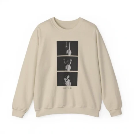 Mitski Photo Sequence Unisex Heavy Blend™ Crewneck Sweatshirt Sand Mitski Photo Sequence Unisex Heavy Blend™ Crewneck Sweatshirt Sand